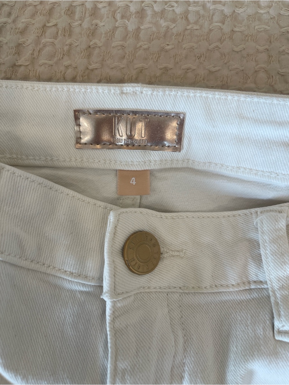 KUT Kelsey Ankle Flare Ecru Size 4 Like New - Picture 2 of 13